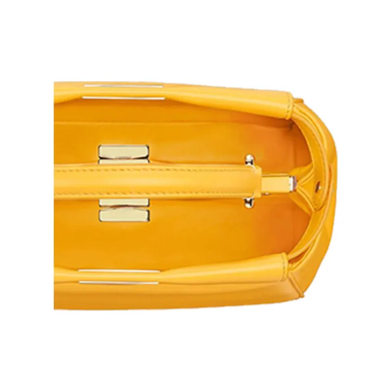FENDI Peekaboo Handbags-3