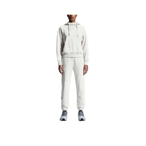 On Club Hoodie FW/AW24 Sweatshirt Unisex Silver