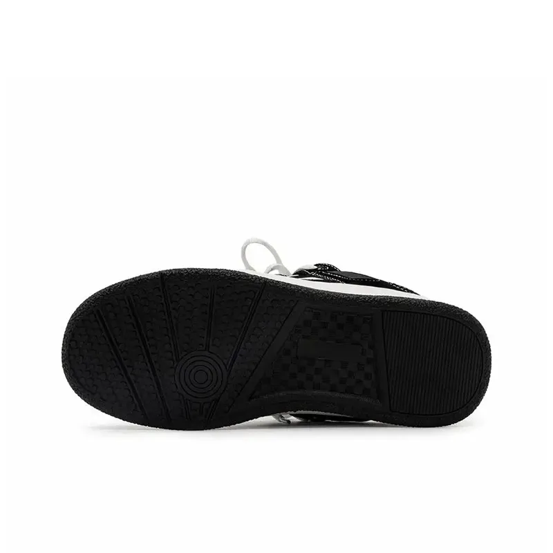 DM Abrasion Resistant Low Top Skateboard Shoes Unisex-5