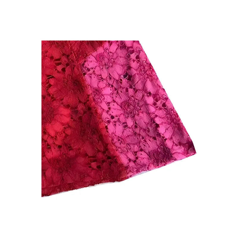 GUCCI Floral Lace Shorts Live Red-3