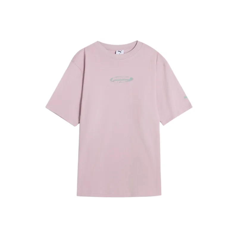 PUMA Graphic SS25 T Shirt Unisex Light Purple 90-0