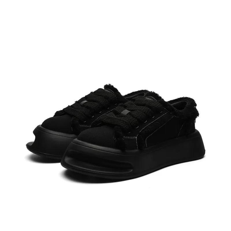 ESTEE GEEA Coverage Slip Resistant, Abrasion Resistant, Lightweight, Breathable Low Top Skateboard Shoes Unisex Black-1