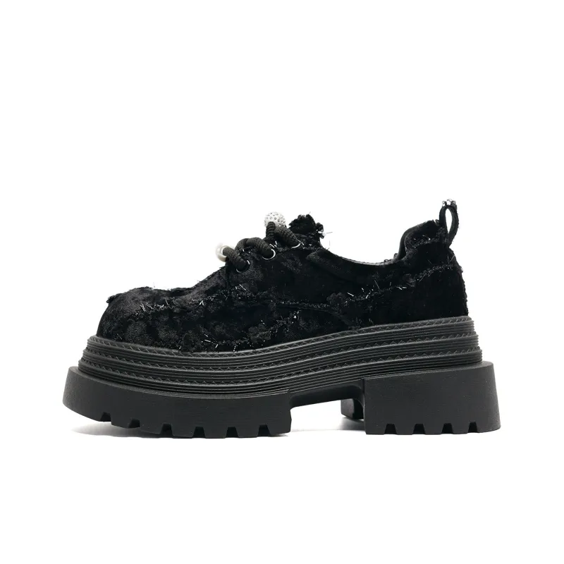 ALI THE FOX Slip Resistant, Abrasion Resistant, And Balanced Low Top Casual Shoes Women's-1