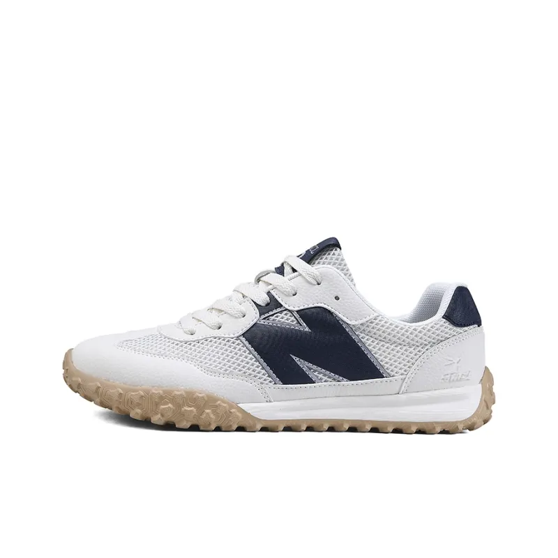 Kangaroo Head Abrasion Resistant Low Top Skateboard Shoes Men's-0
