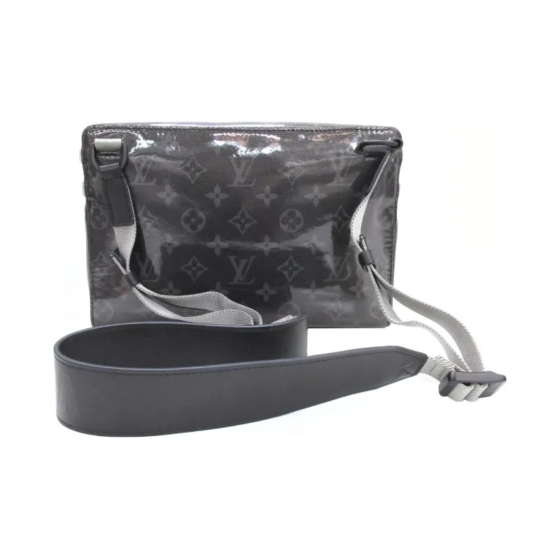 LOUIS VUITTON Messenger Shoulder Bags-1