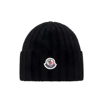 Moncler Logo Patch Knitted Beanie