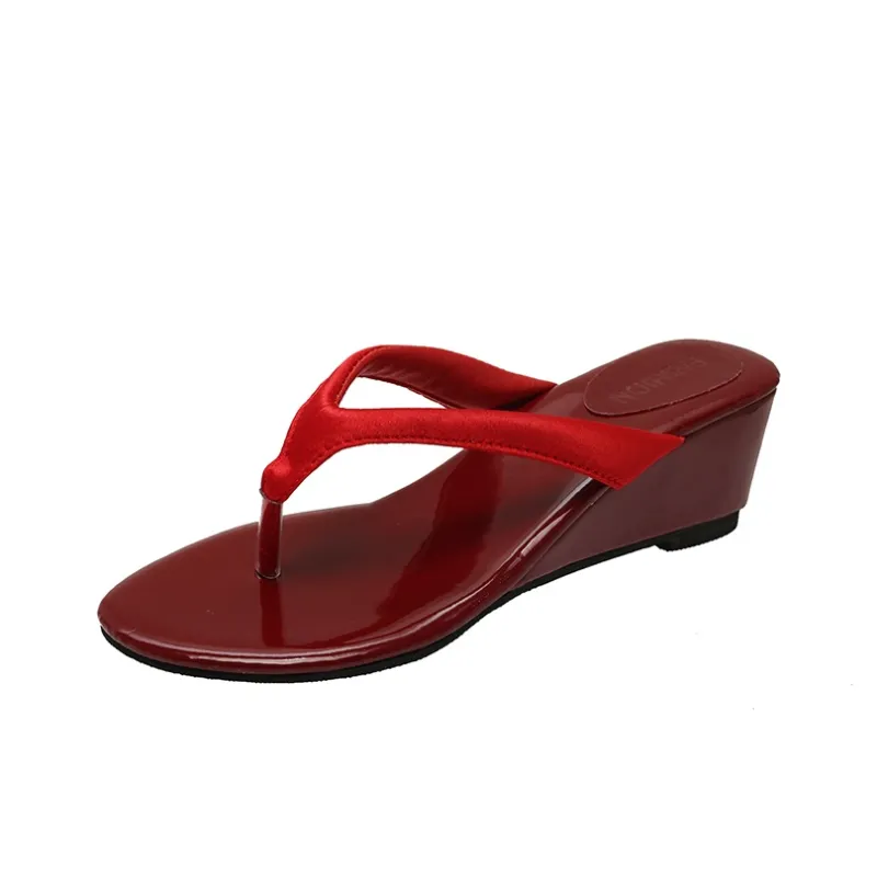 Puppytown Slip Resistant Flip Flops Women's-3