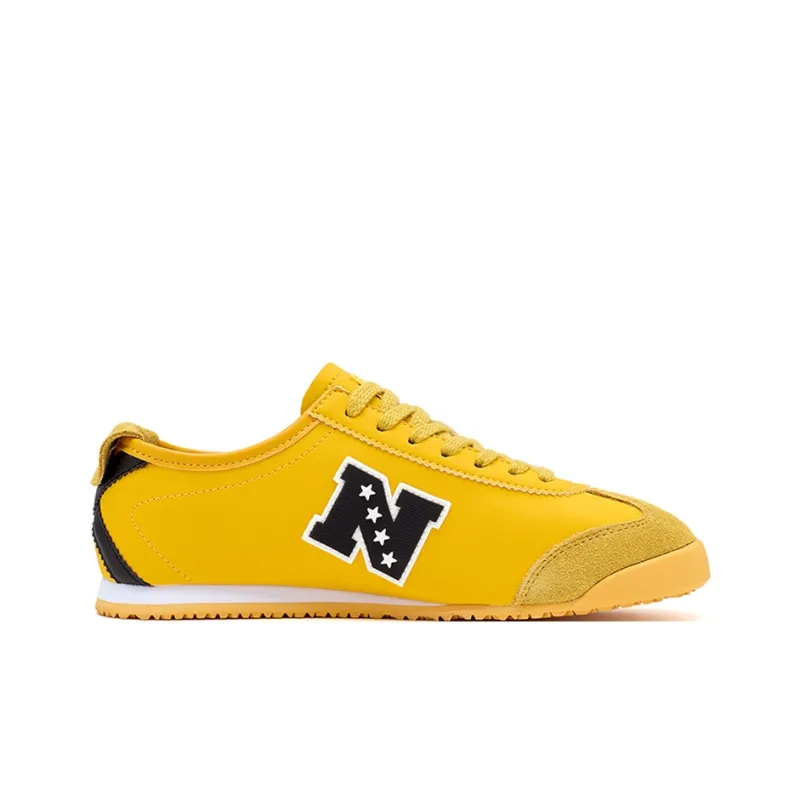 NFL Training Light Abrasion Resistant Lightweight Slip Resistant Low Top Skateboard Shoes Women's Yellow-1