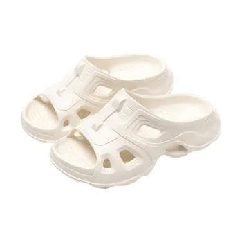 Lighthearted Slippers / Home Slippers