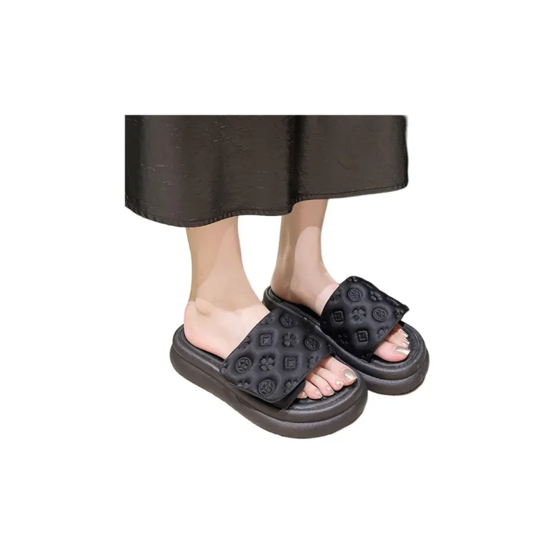 Yamada Hyakuju Slippers Black, Champagne-3
