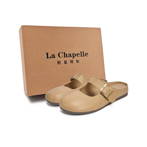 La Chapelle Abrasion from Slip from Sandals CARINII B4425 360-000-000-986 Women's Apricot