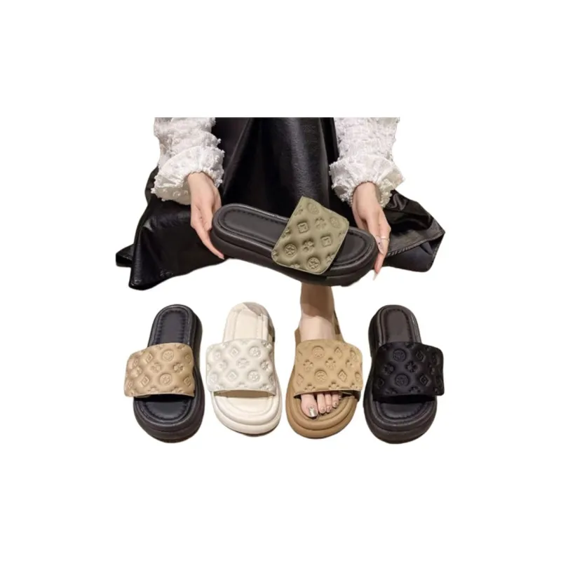 Yamada Hyakuju Slippers Black, Champagne-7