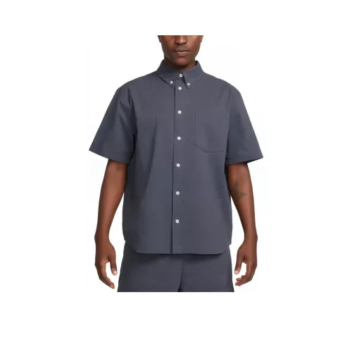 Nike Life Men's Short Sleeve Seersucker Button Down Shirt