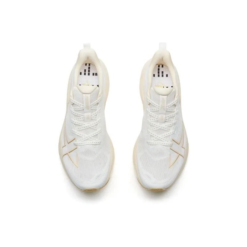 XTEP 2000km 3.0 Running Shoes Women's Low Top Sail White/Light Apricot-1