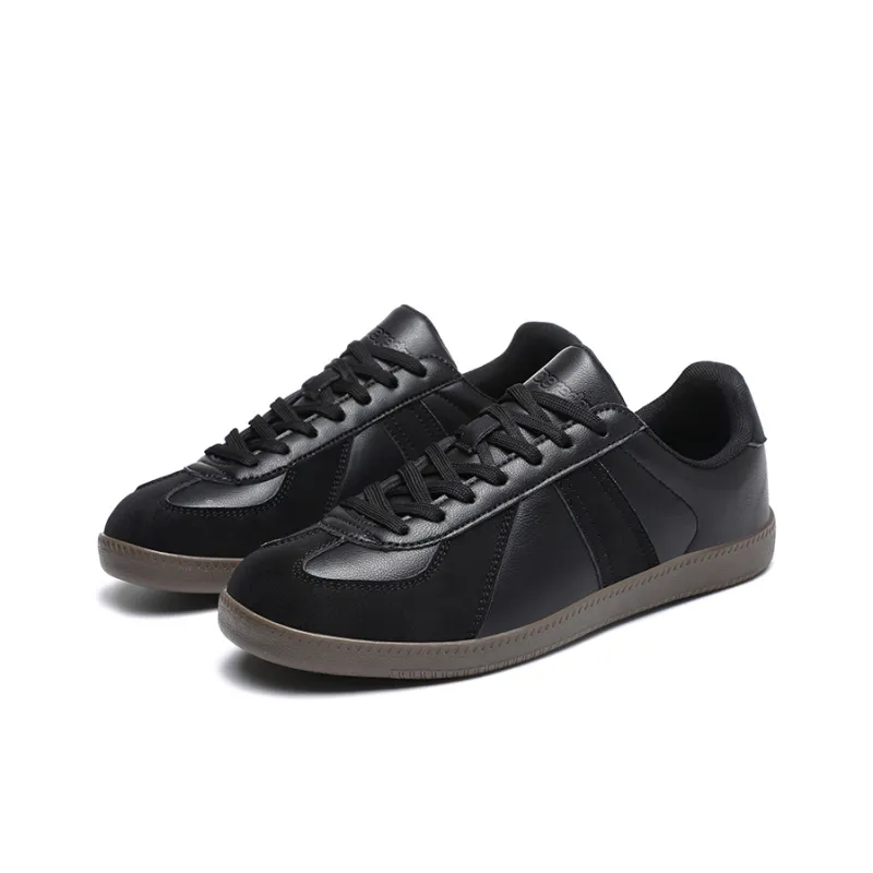SUPEREDGE Breathable And Slip Resistant Low Top Skateboard Shoes Unisex-1