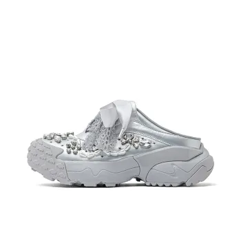 KEDDO Tune Of Turbulence Abrasion Resistant Closed Toe Slippers Women's