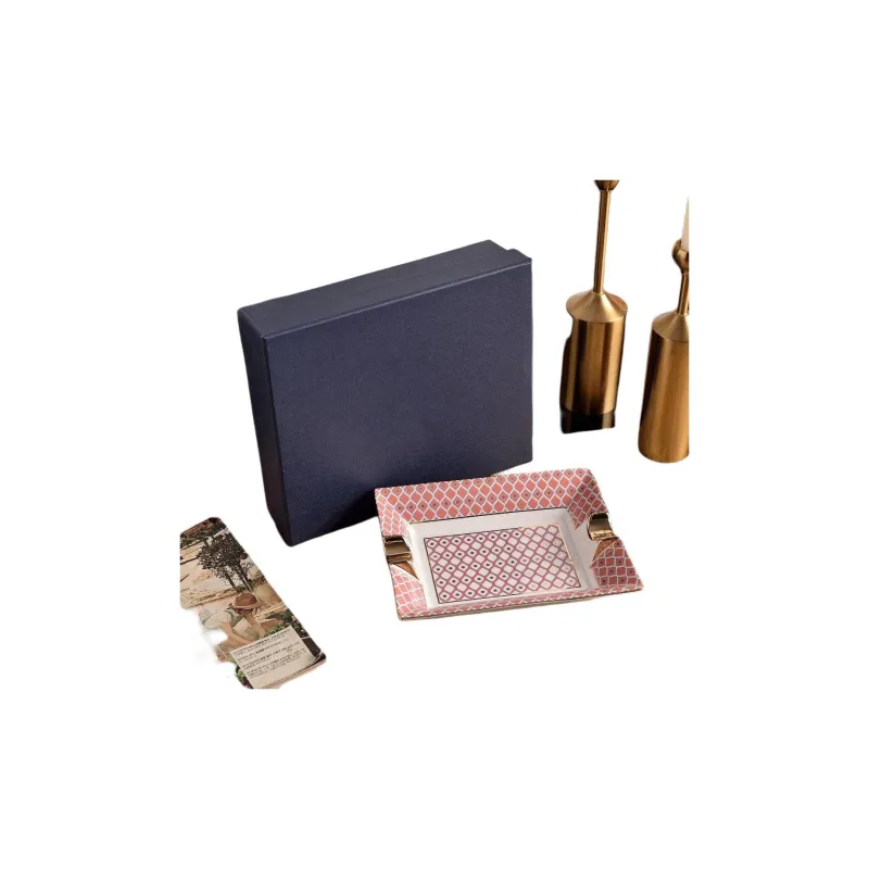 HANNICOOK Ashtrays-1