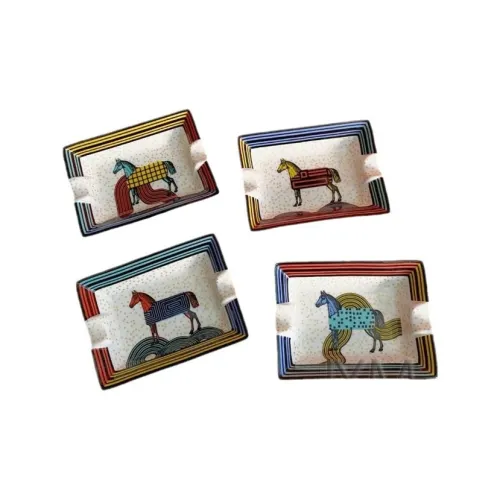 HANNICOOK Ashtrays