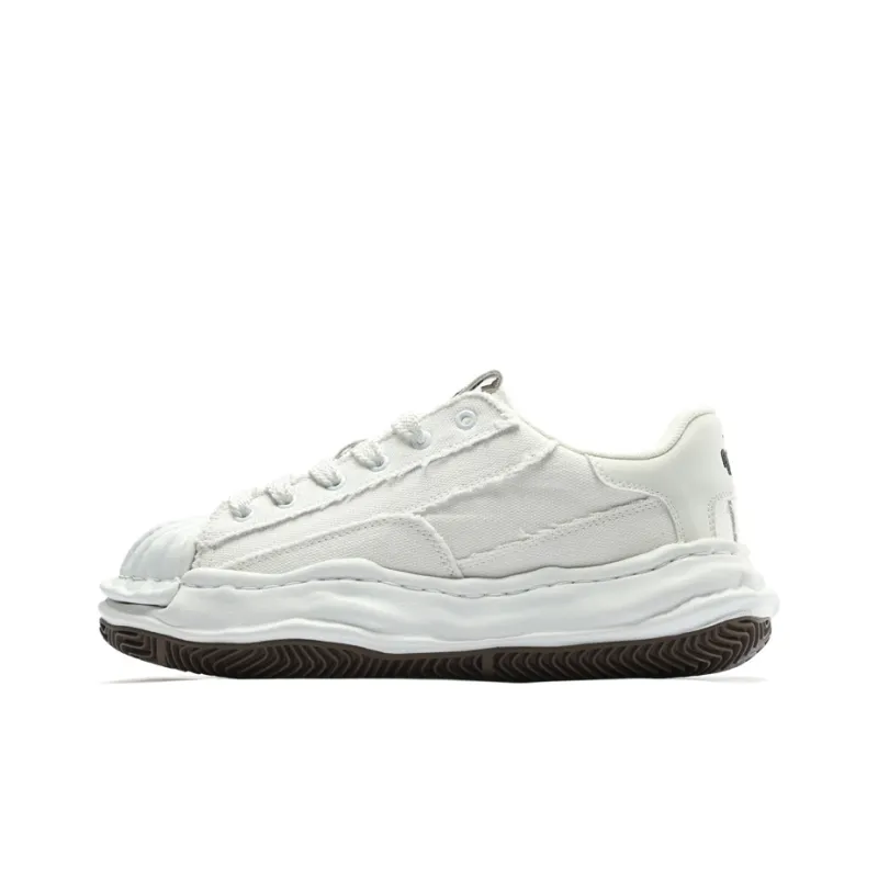 Flange Bullo Low Top Skateboard Shoes Unisex White-0