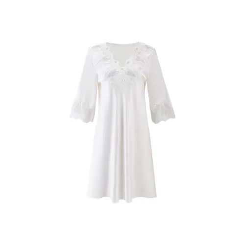 MY BODY Silk Nightgown Women's Pearl White