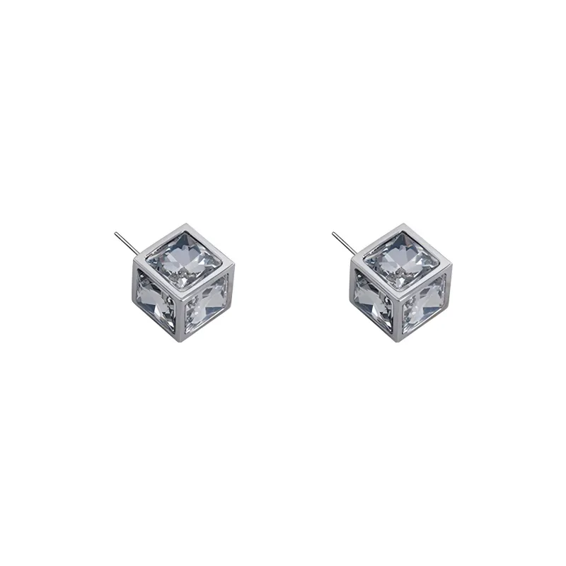 FANGFANGMARCEAU Czech Drills Stud Earrings Unisex-1