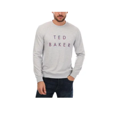 Hoodies & Sweatshirts