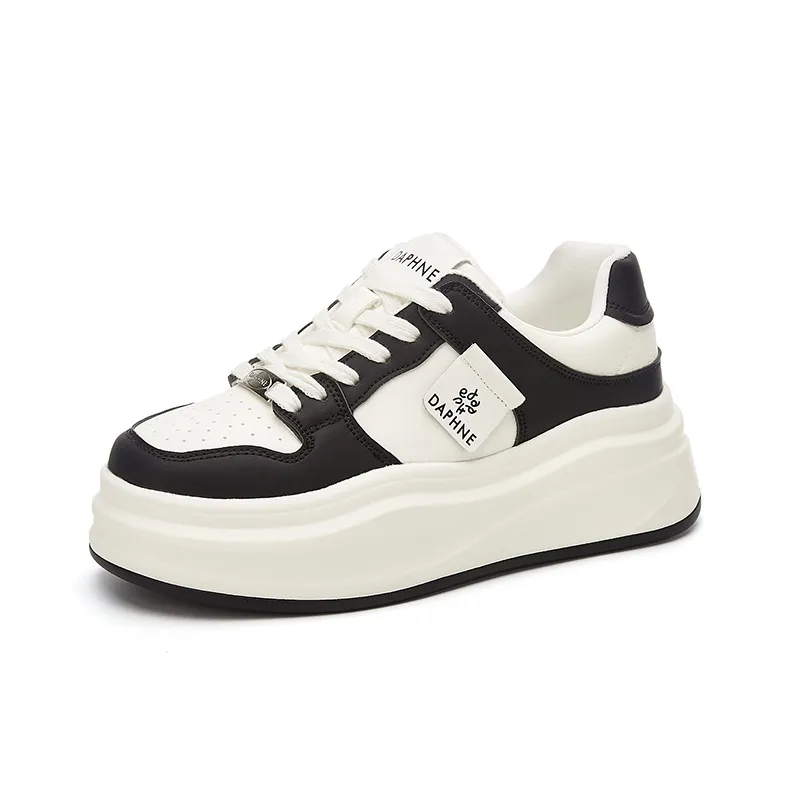 DAPHNE Waterproof Low Top Skateboard Shoes Women's-3