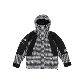 Supreme The North Face Studded Mountain Light Jacket