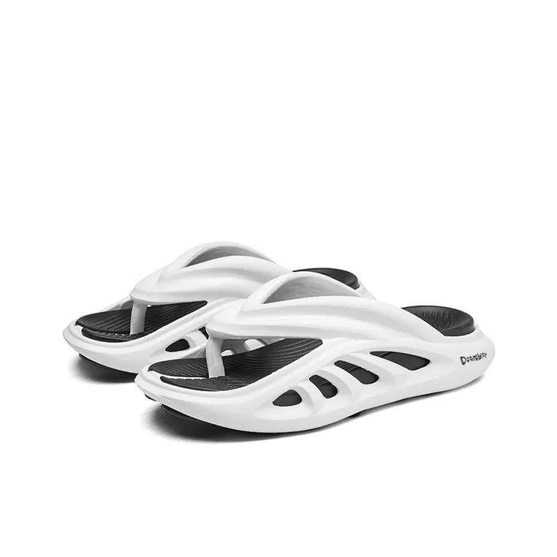 Budding Bear Odor Resistant Abrasion Resistant Slip Resistant Flip Flops Men's-1