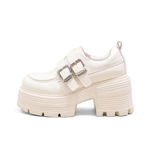 A Poinsettia Princess Loafers Women's