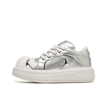 OUBT Shark Fin Design Low Top Skateboard Shoes Unisex Silver