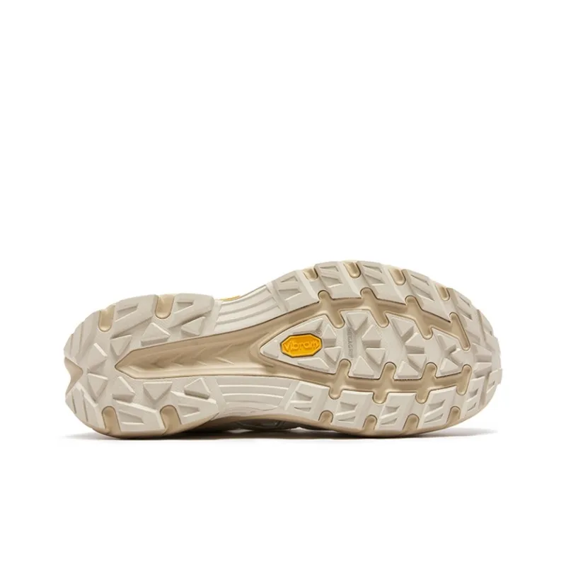 MERRELL Slip Resistant, Waterproof, And Breathable River Trekking Shoes Unisex Beige-4