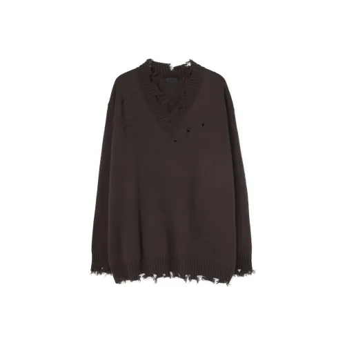 Costumein stripe-pattern shirt