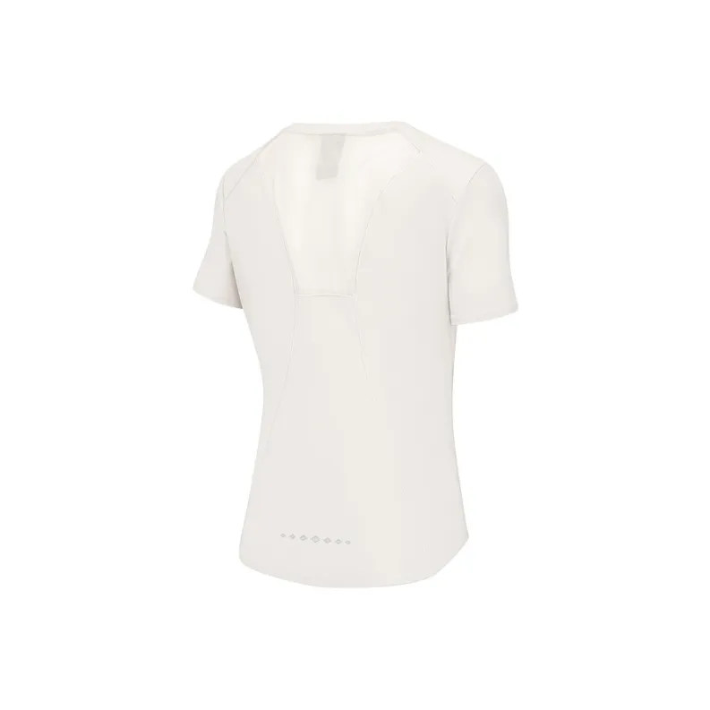 Skechers Freedom Series T Shirt Women's Gardenia 01B4-1
