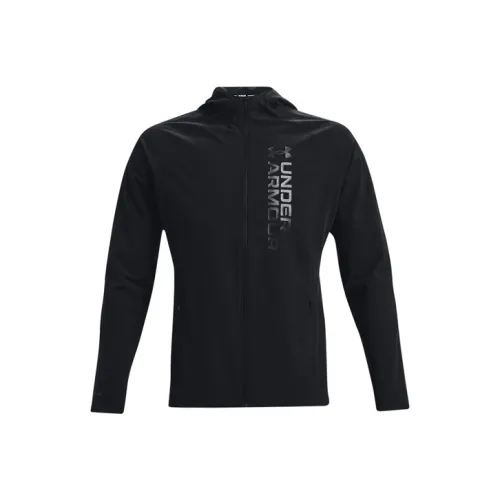 Under Armour Men
s OutRun The Storm Hooded Jacket
