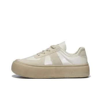 Little Red Man Low Top Skateboard Shoes Women's