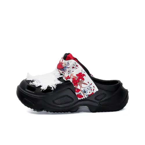 Crocs Classic Mega Crush Clog White