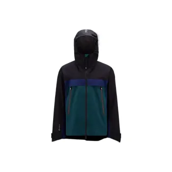 Moncler Zip Up Long Sleeved Coat