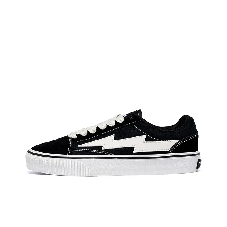 MABEL&CO Anti Slip Wear Resistant Low Top Skateboard Shoes Unisex-0