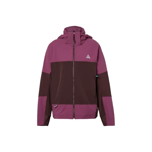 Hoodies & Sweatshirts