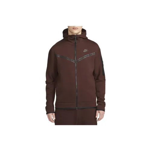 Nike Sportswear Tech Fleece Hoodie & Joggers Set