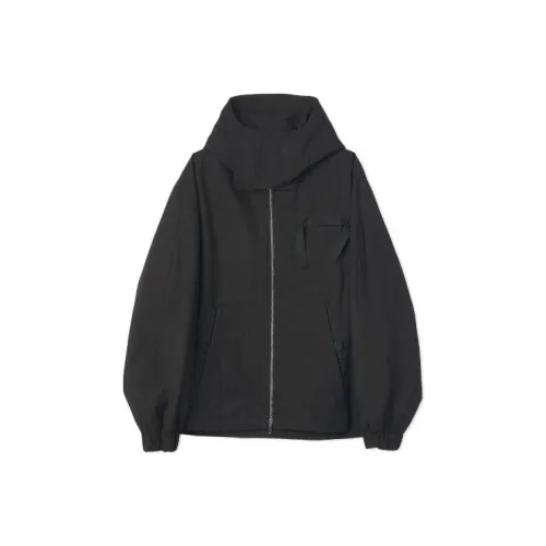 Company pullover lightweight hooded jacket