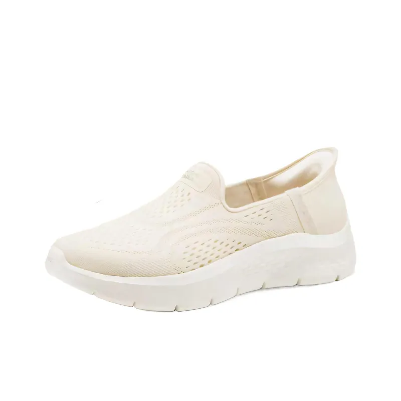 Skechers Women's GO WALK Low Top Casual Shoes Women's Ivory-2
