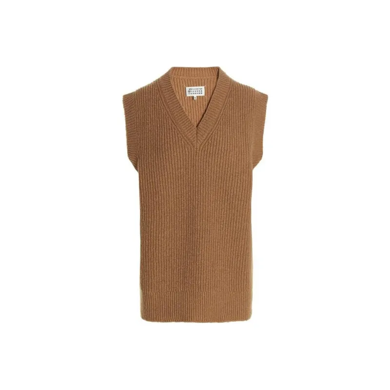 Maison Margiela V Neck Straight Hem Knitted Vest-0