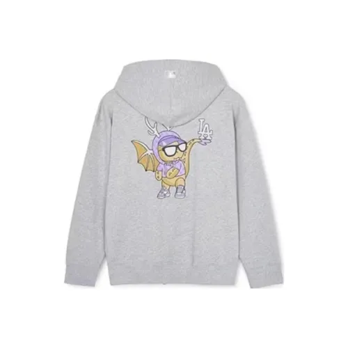 Hoodies & Sweatshirts