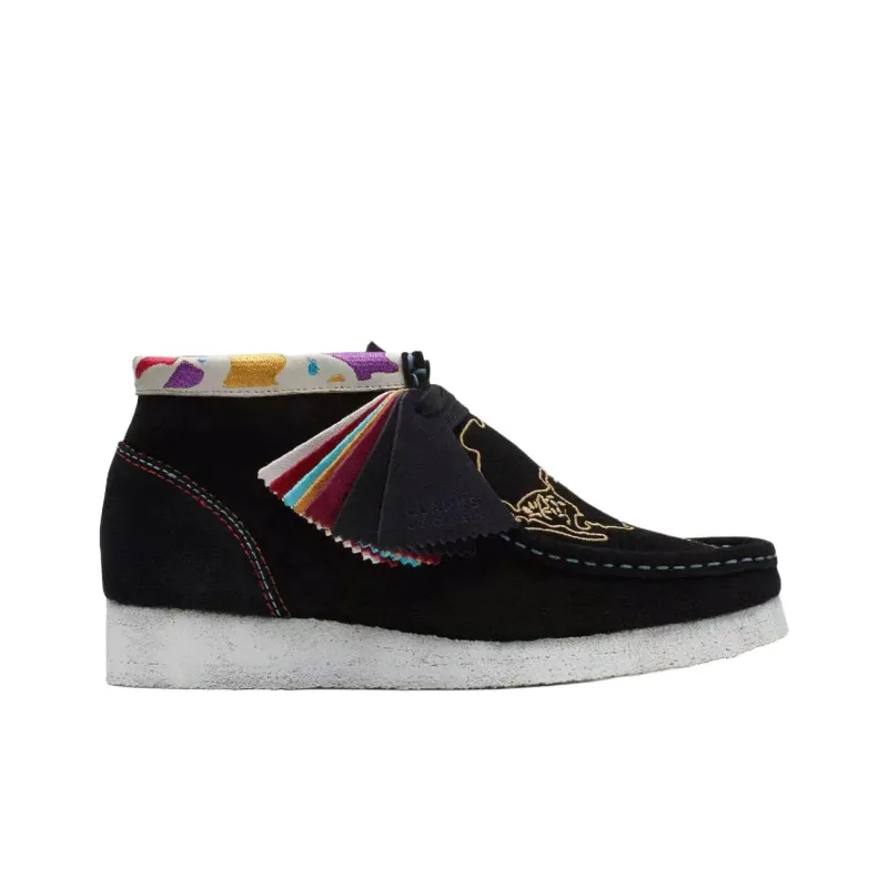 Clarks Originals Wallabee Boot Black Embroidery Women's-1