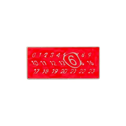 MM6 Maison Margiela Wavy Logo plaque Badge