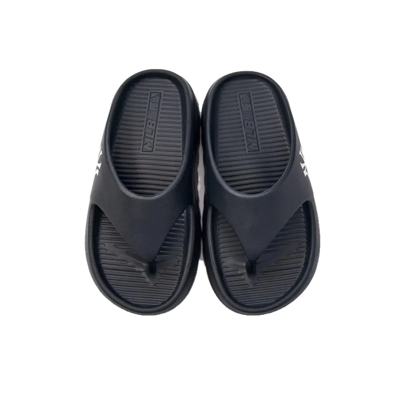 MLB New York Yankees Abrasion Resistant Slip Resistant Flip Flops Unisex Black-3