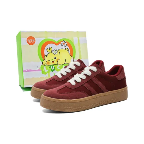 Budding Bear Low Top Skateboard Shoes Men's