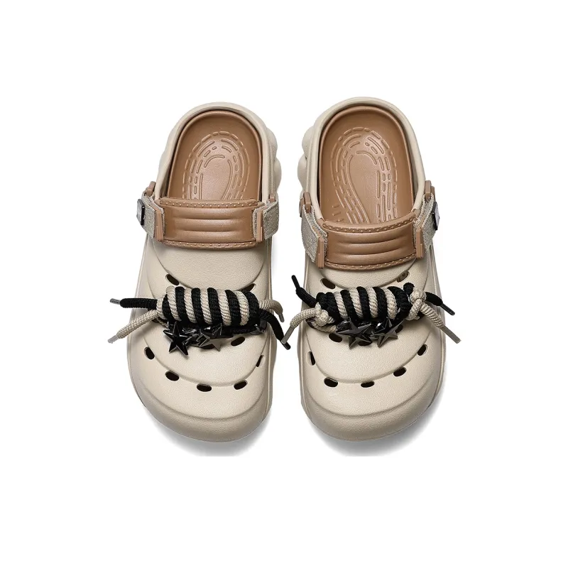 Q AND Clogs Unisex-3